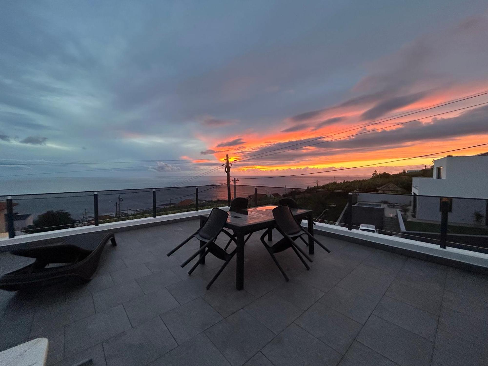 Calheta Ocean View Family Apartment - Air Condition Estreito Da Calheta Dış mekan fotoğraf